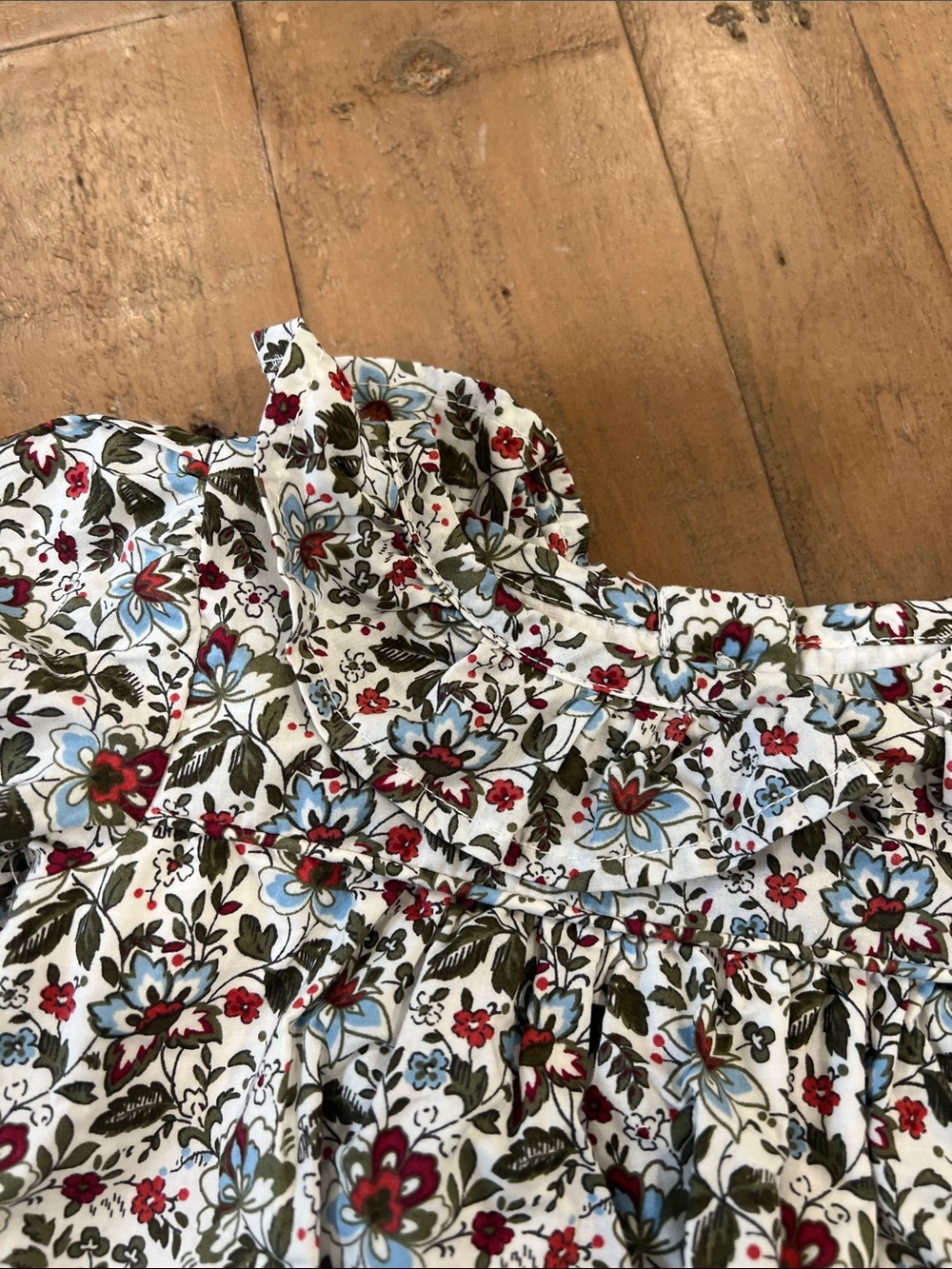 Smockingbird fall floral long sleeve ruffled bubble romper 9 months - Picture 3 of 7